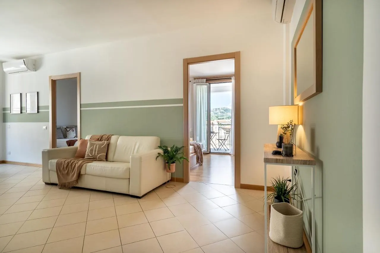 Penthouse Midori Apartment Florence 0*,