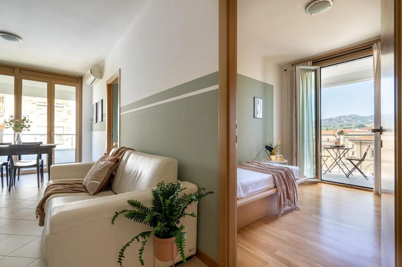 Penthouse Midori Apartment Florence